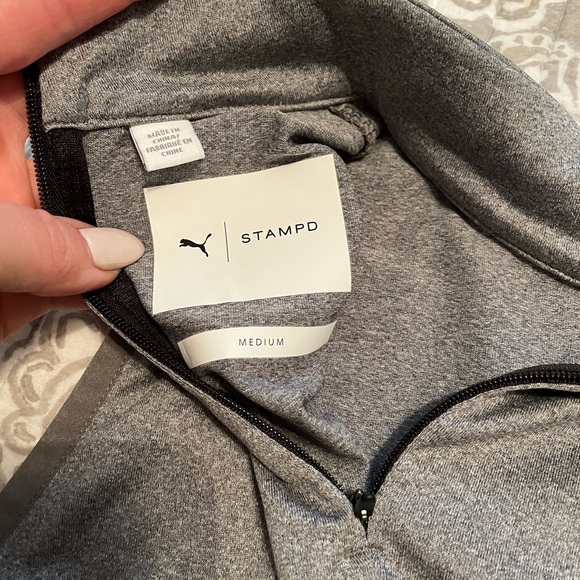 Puma Crop Top (M) - Picture 2 of 4